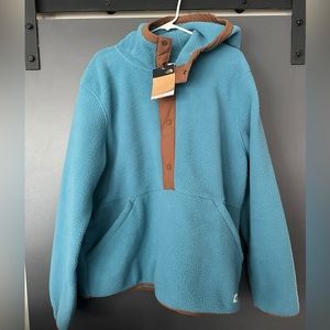 The North Face Men’s Carbondale Half-Zip Fleece Hoodie